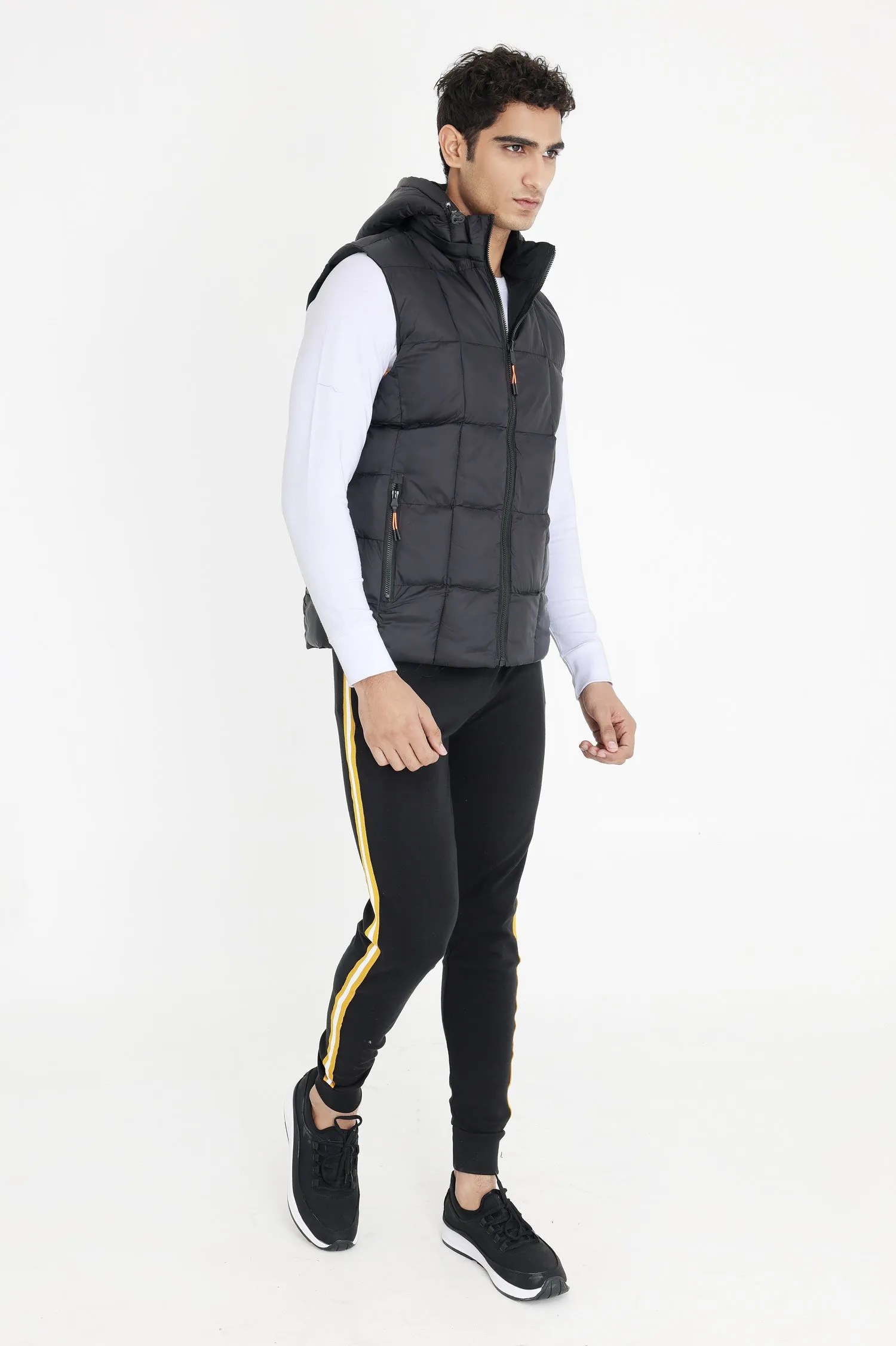 ALMAS HOODED PUFFER JACKET-BLACK