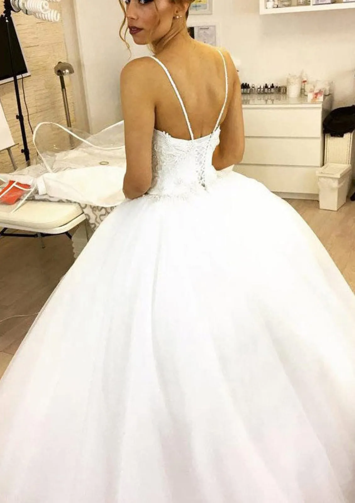 Ball Gown Spaghetti Strap Sweetheart Backless Lace Tulle Wedding Dress