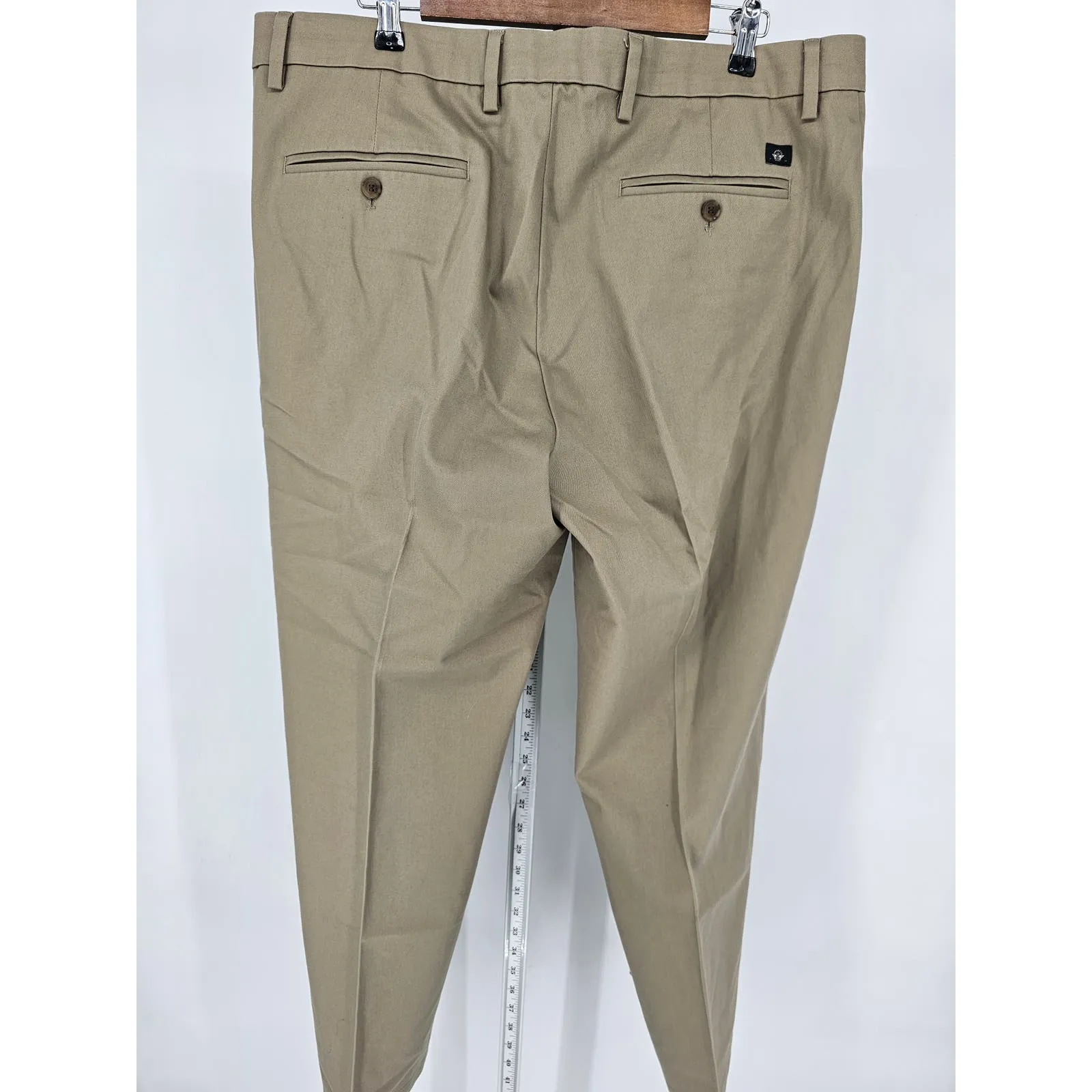 Dockers Classic Fit Mens Sz 38x30 Flat Front Chino Dress Pants Tan Beige