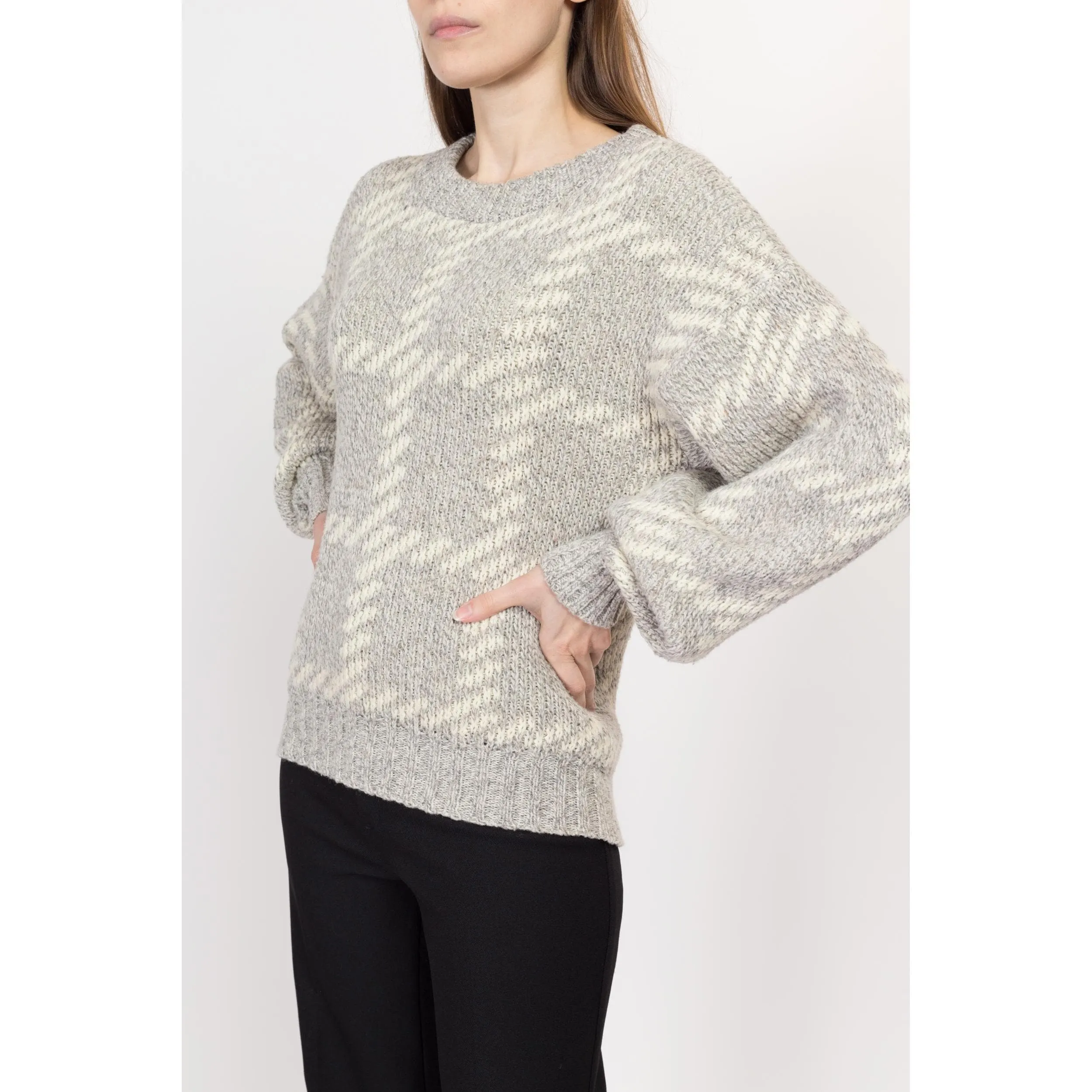 Med-Lrg 80s Grey & Cream Slouchy Knit Sweater