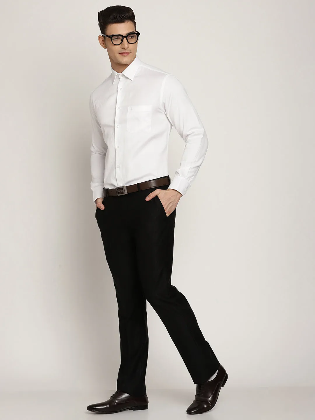 Men's Smart fit Flat front Black  Trousers