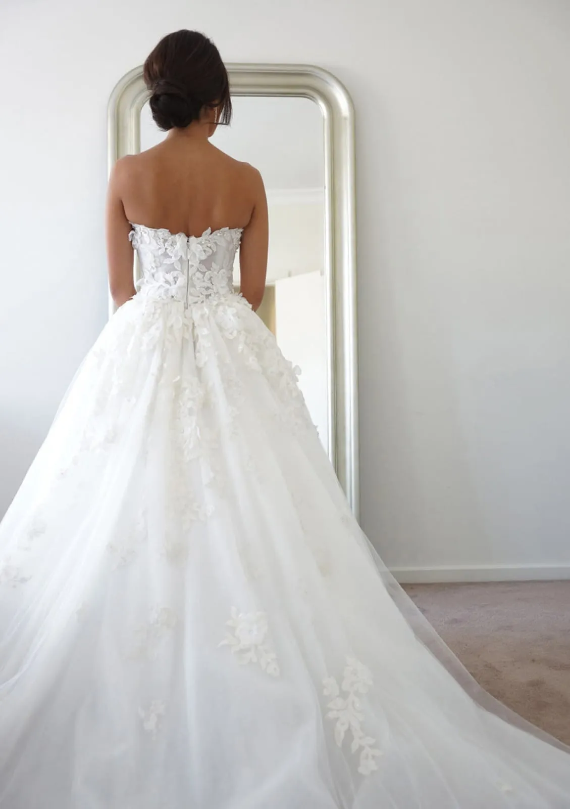 Strapless Ball Gown Sweetheart Cathedral Lace Tulle Bridal Dress