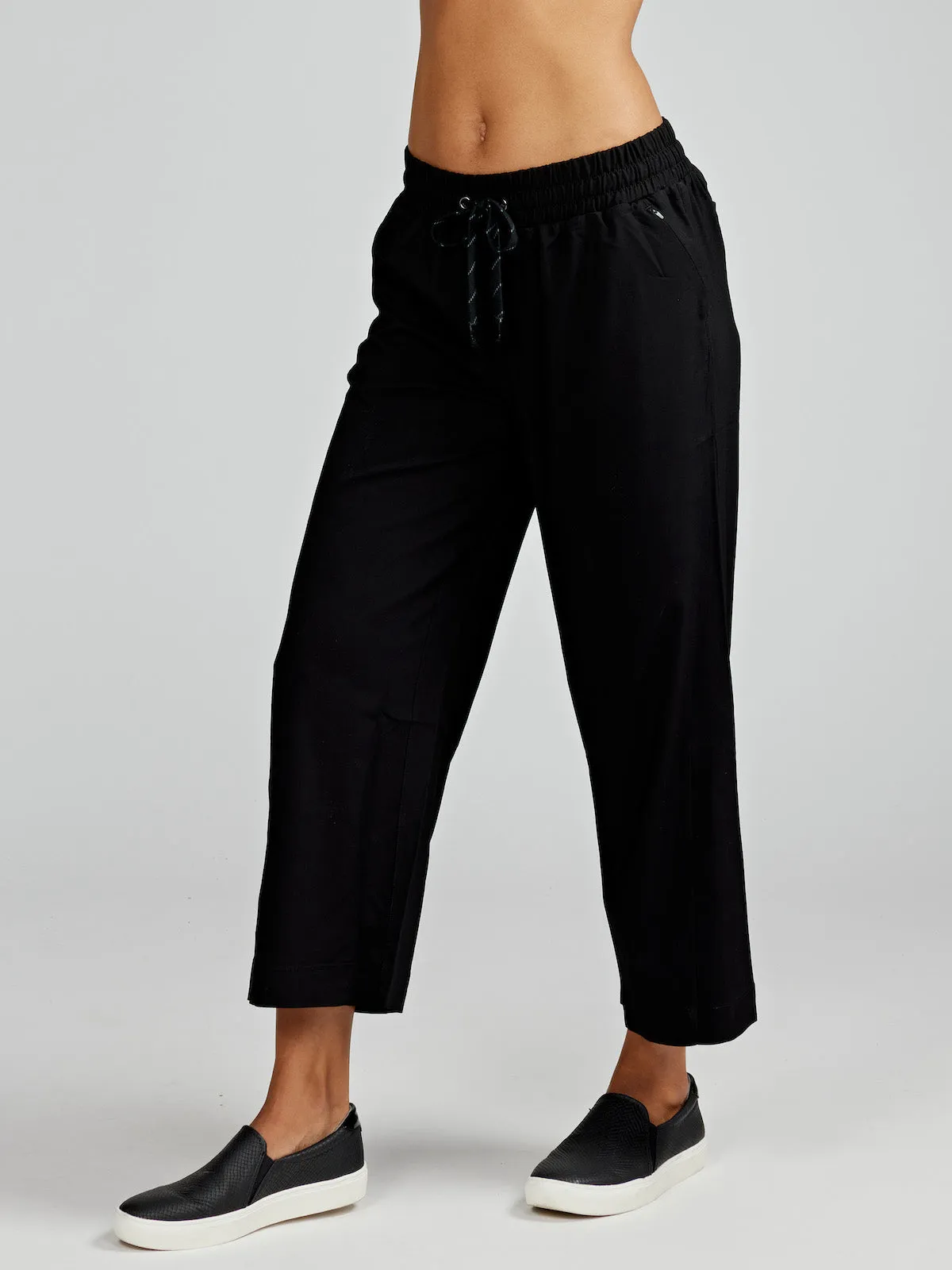 Weekend Wide Leg Pant 22in